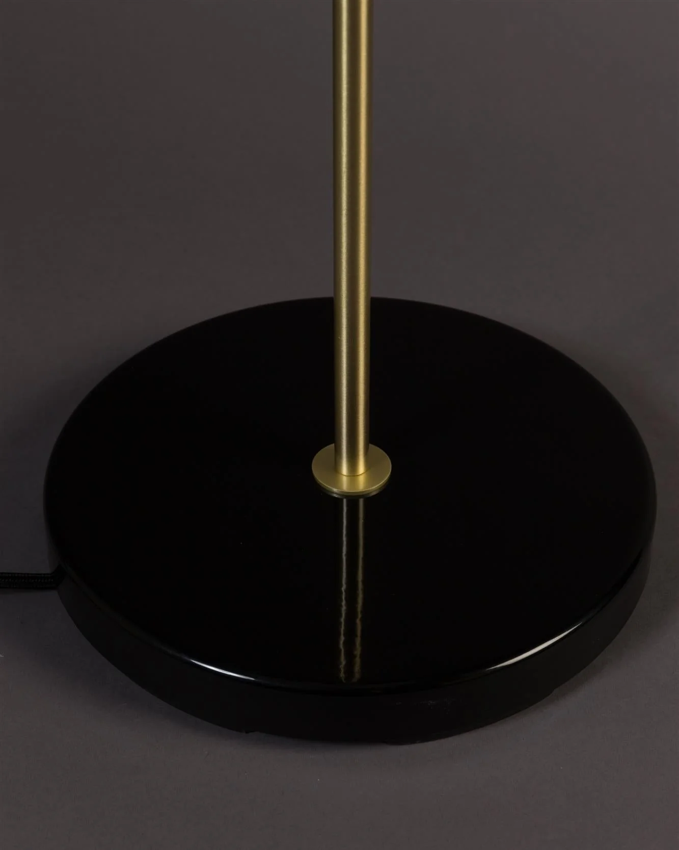 Floor Lamp Eclipse- Black - Image 4