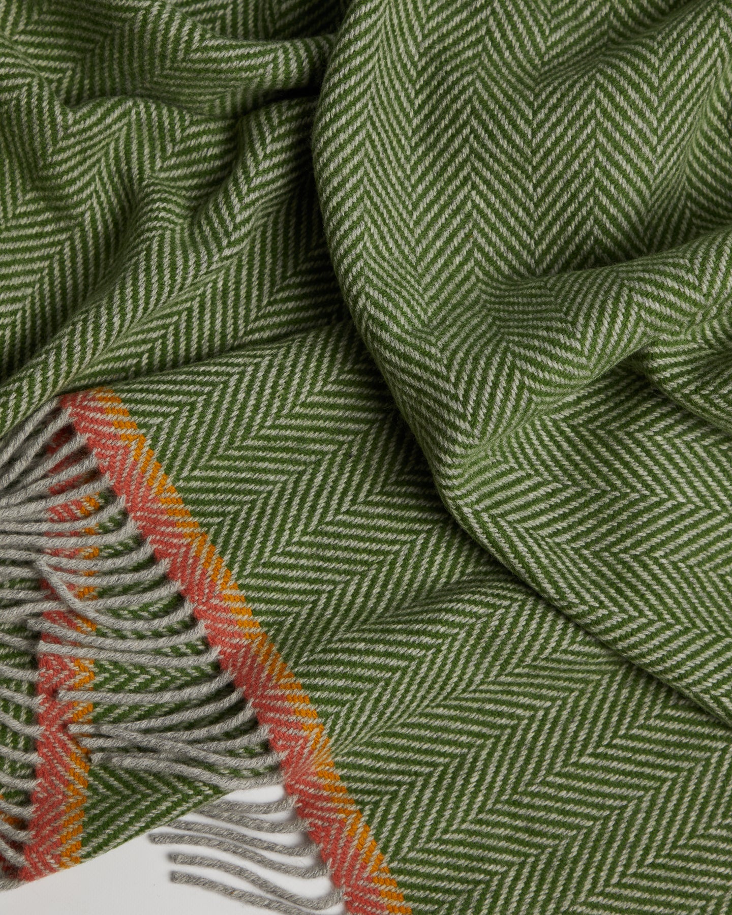 Foxford Barrow Cashmere and Lambswool Throw - Image 2