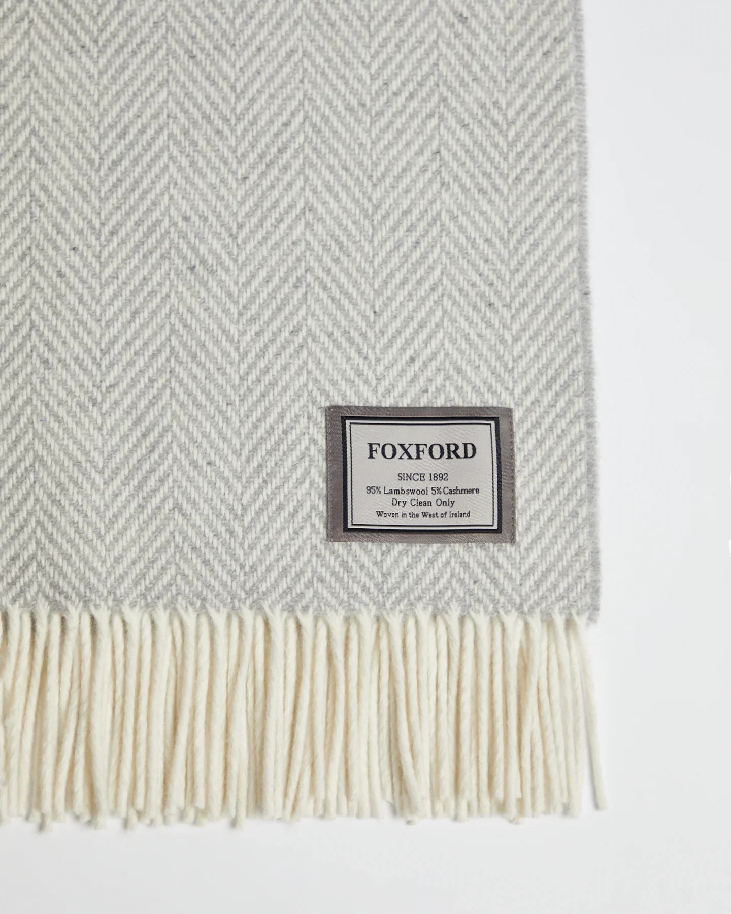 Foxford Clare Island Extra-Large Cashmere & Wool Throw - Image 4