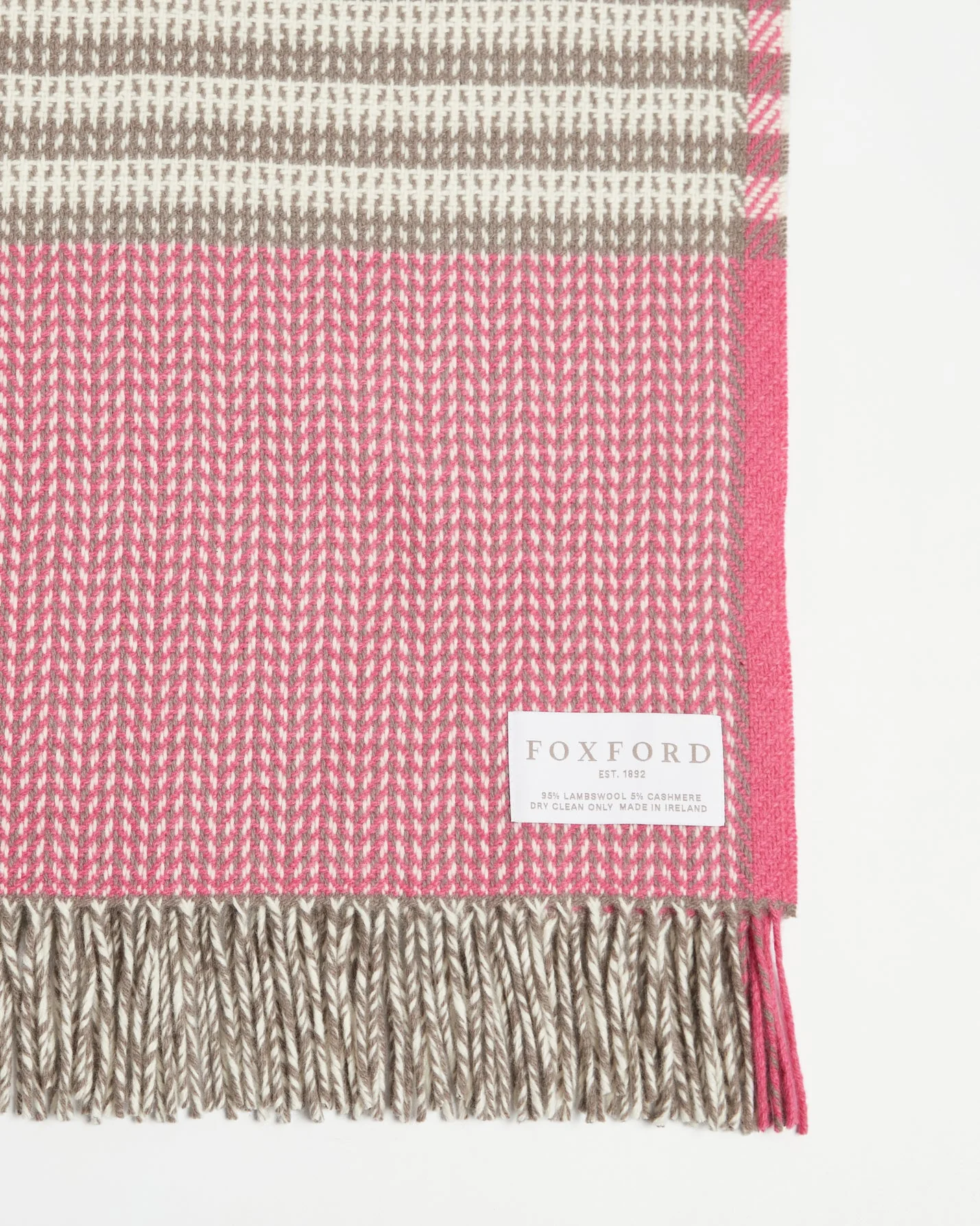 Foxford Ella Cashmere and Lambswool Throw - Image 4