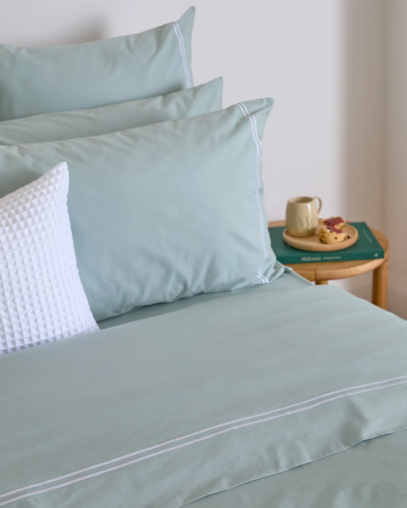 Foxford Evelyn Sage Rolenio Flat Sheet - Image 3
