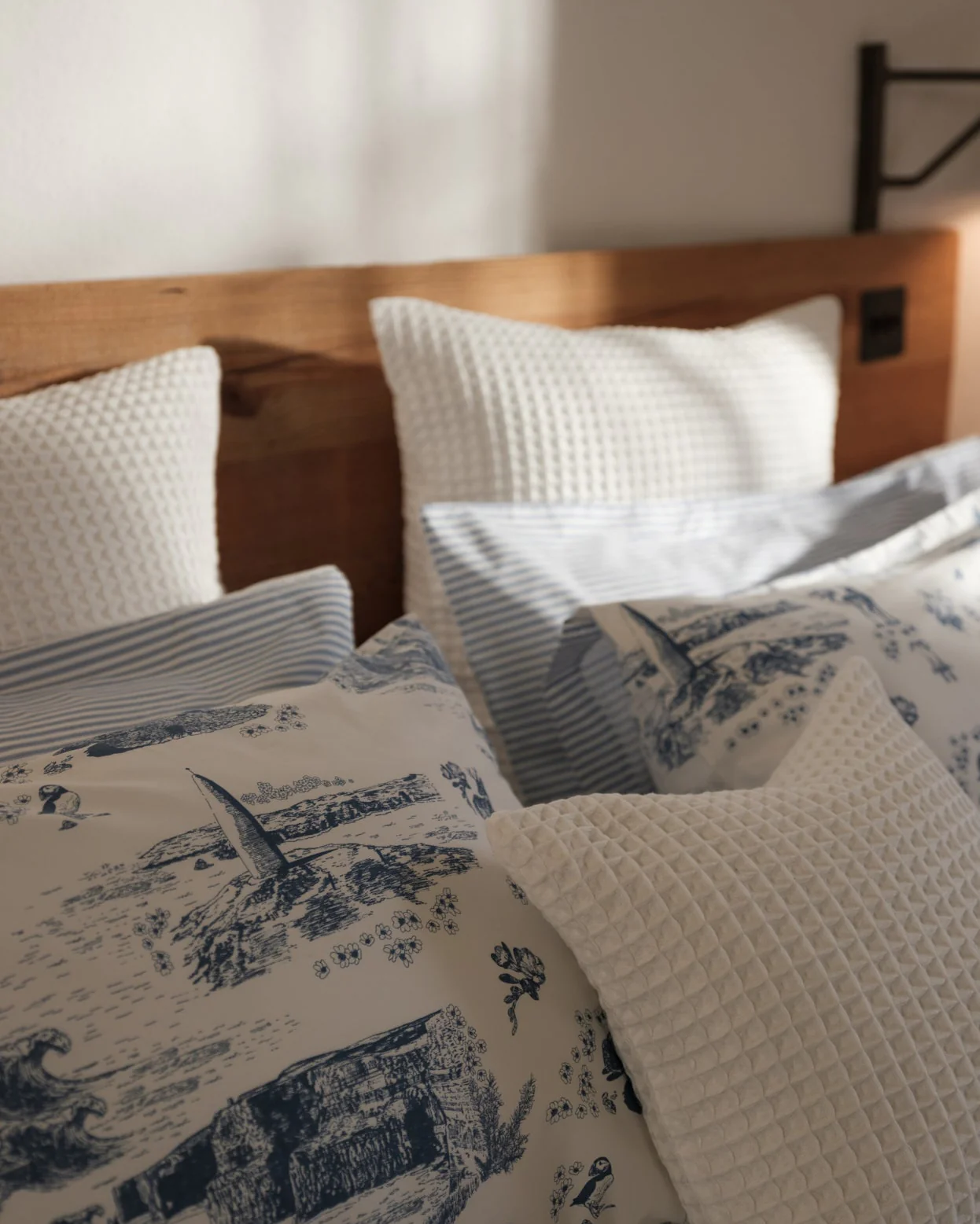 Foxford Honeycomb Cushion White- Large - Image 4
