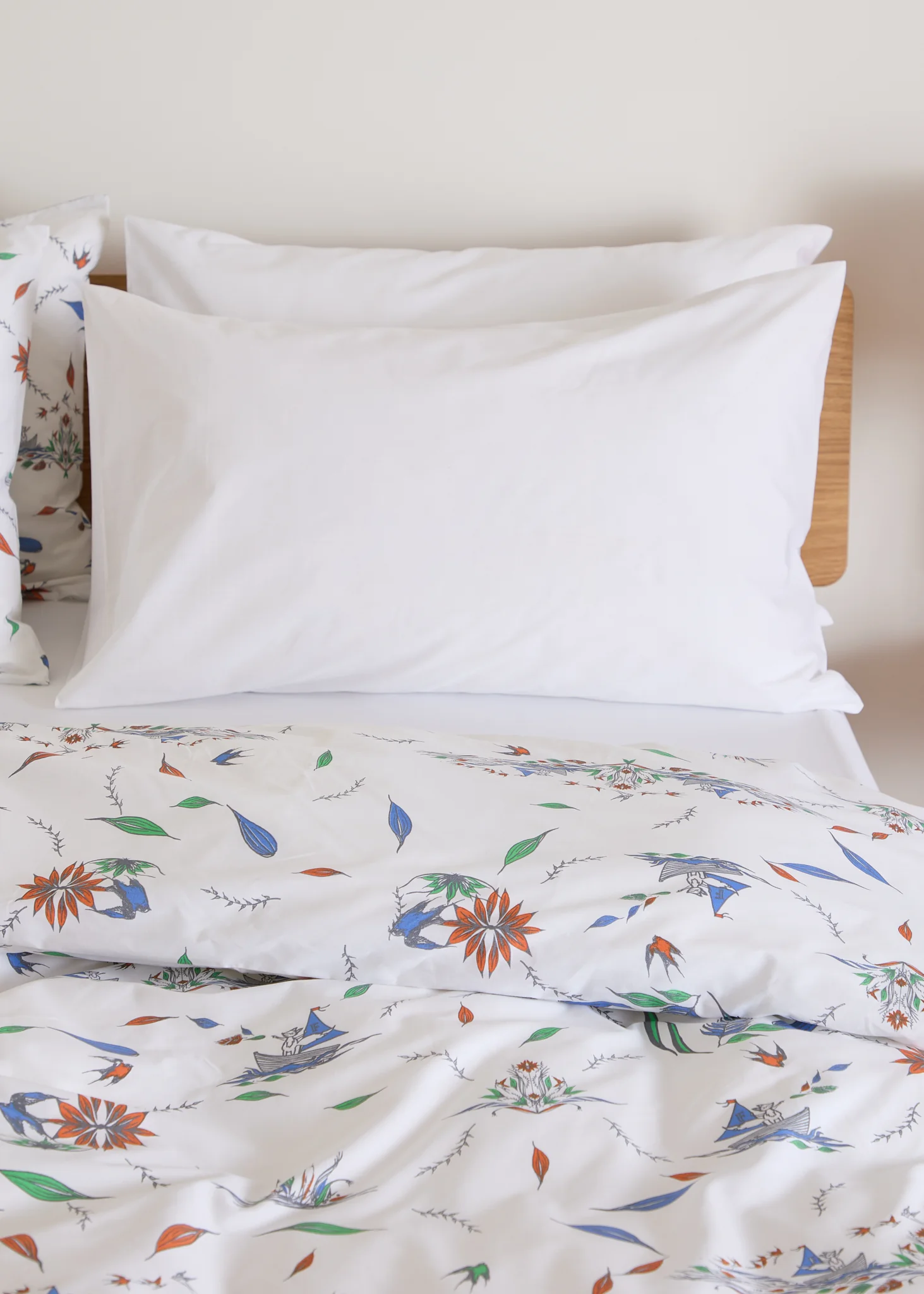 Foxford Plain White Pillowcase Pair