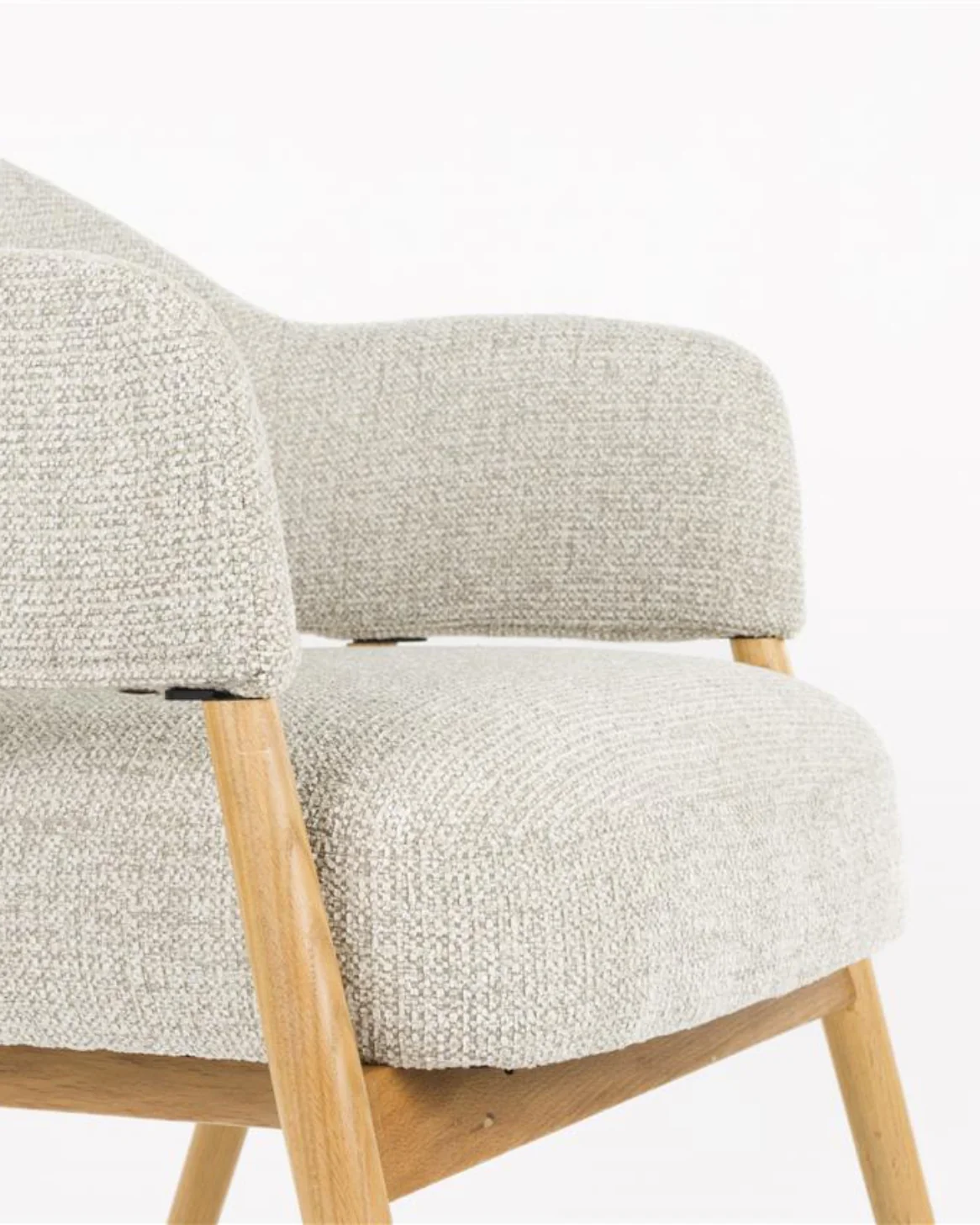 Lounge Chair Indy- Latte - Image 4