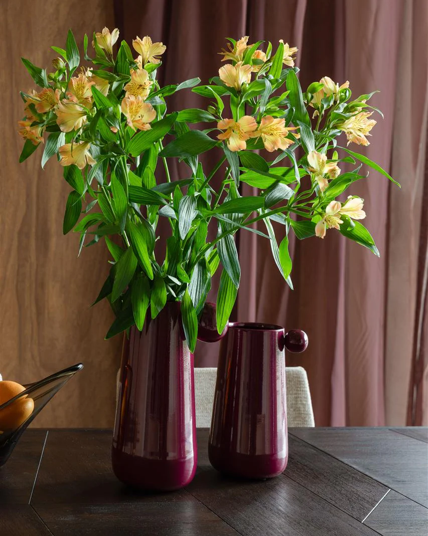 Medium Dot Vase - Red Bordeaux - Image 3