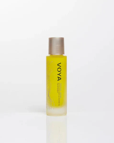 VOYA Original Revitalising Bath & Shower Oil - Image 3